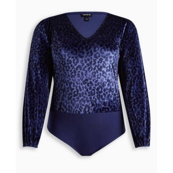 🆕 Blue Leopard Print Stretch Velvet V-Neck Bodysuit Top 3 3X 22 24 NWT Torrid - Picture 5 of 6